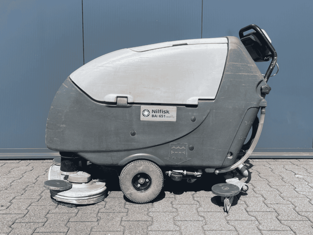 Nilfisk BA 651 utilisé