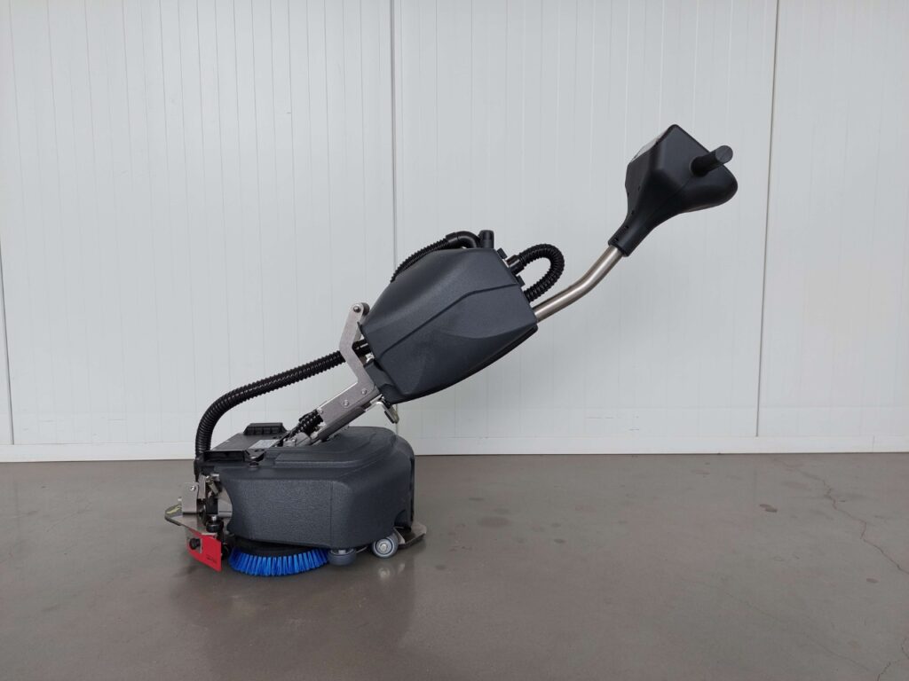 Meijer S400+ floor scrubber