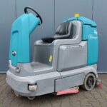Tennant T12 Scrubber