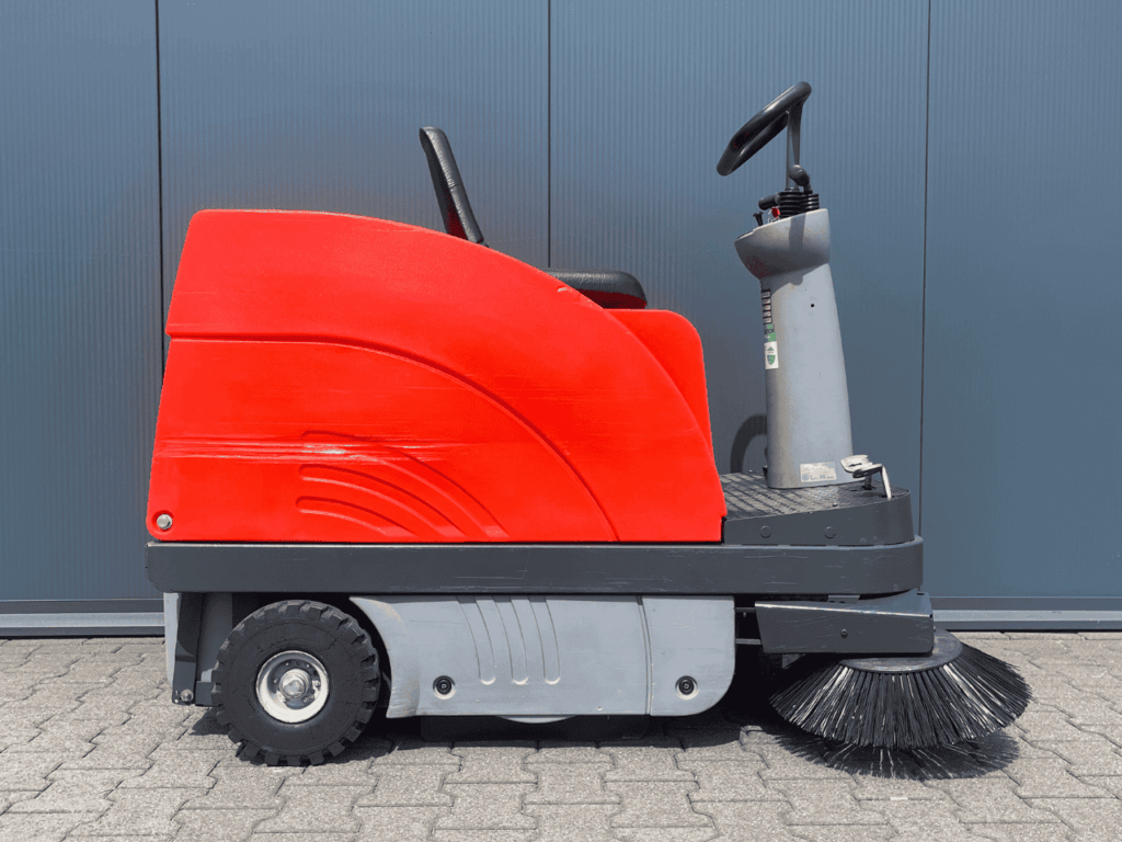 Hako - Jonas 900E sweeper