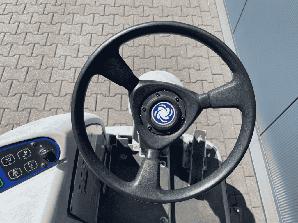 Nilfisk - BR 1100 scrubber