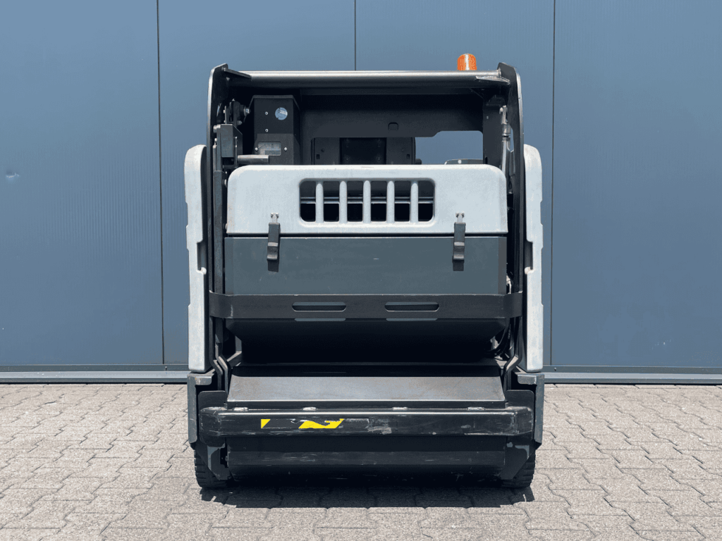 Nilfisk - SW4000 sweeper