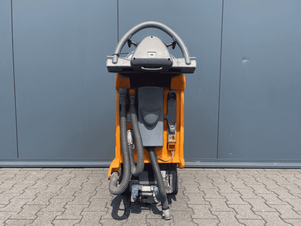 Taski 855 B schrobmachine