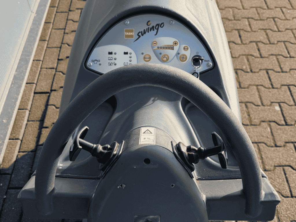 Taski 755 B 2013 scrubber dryer