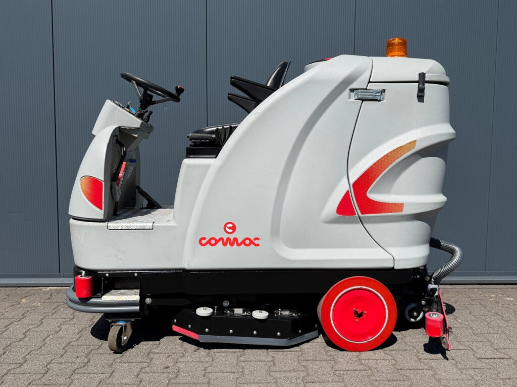 Comac Ultra 85B schrobmachine