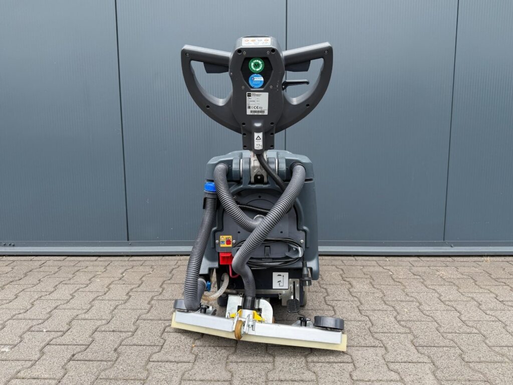 Taski Swingo 455B 2018 schrobmachine