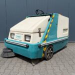 Tennant 6400 sweeper