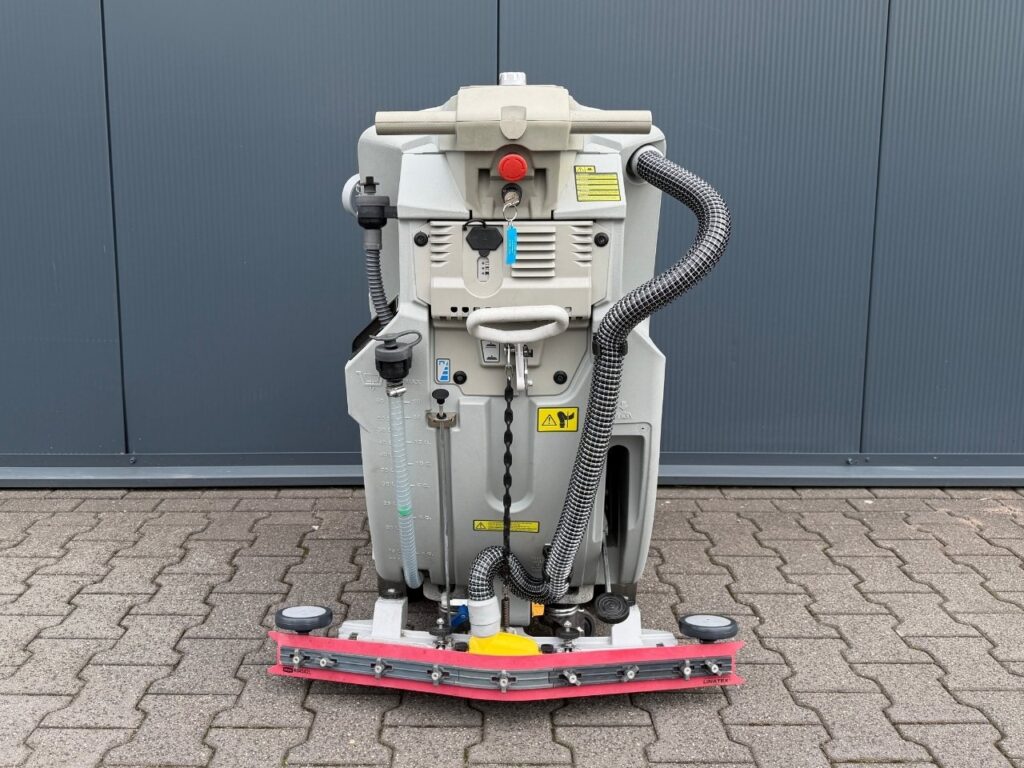 Comac Versa 65 BT schrobmachine